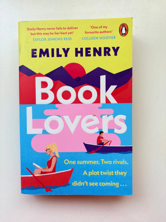 Book cover of 'Book Lovers' by Emily Henry on a white background