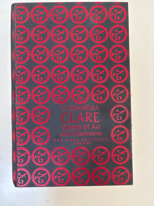 Queen of air and darkness by Cassandra Clare (Hardcover)