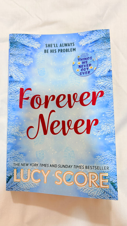 Forever never by Lucy score (Paperback)