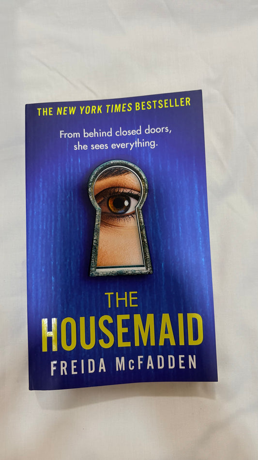 The housemaid by Freida McFadden (Paperback)