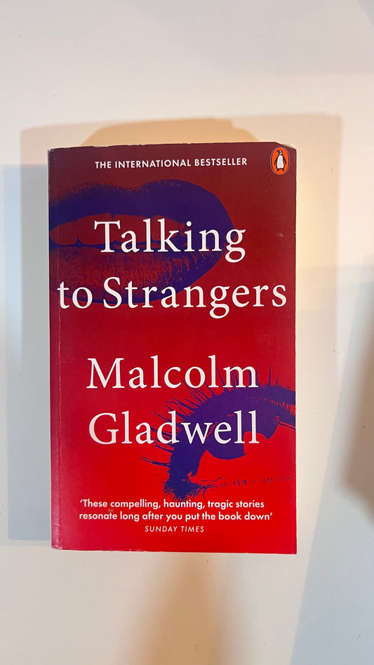 Talking to Strangers by Malcolm Gladwell (Paperback)