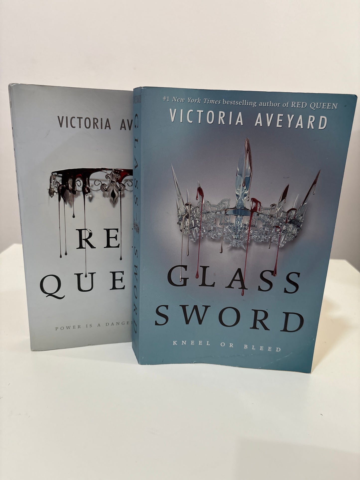 Red Queen Series by Victoria Aveyard (Paperback)