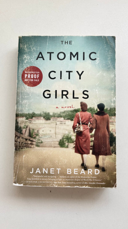 Atomic city girls by Janet Beard (Paperback)