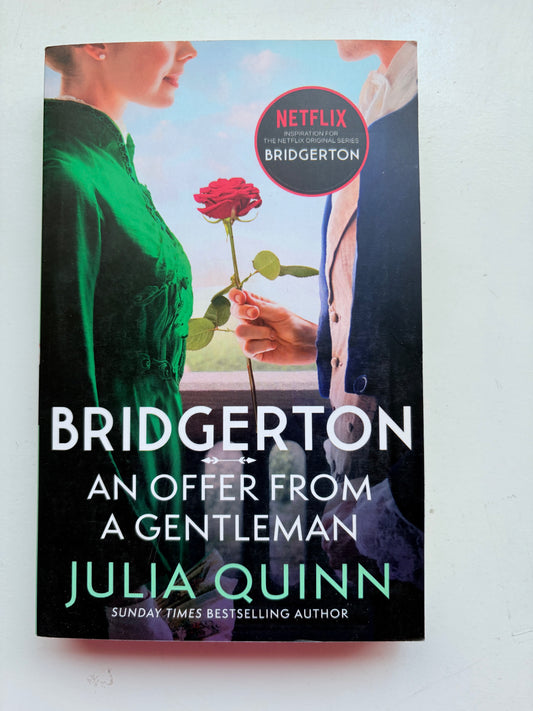 An Offer From A Gentleman by Julia Quinn Books (Paperback)