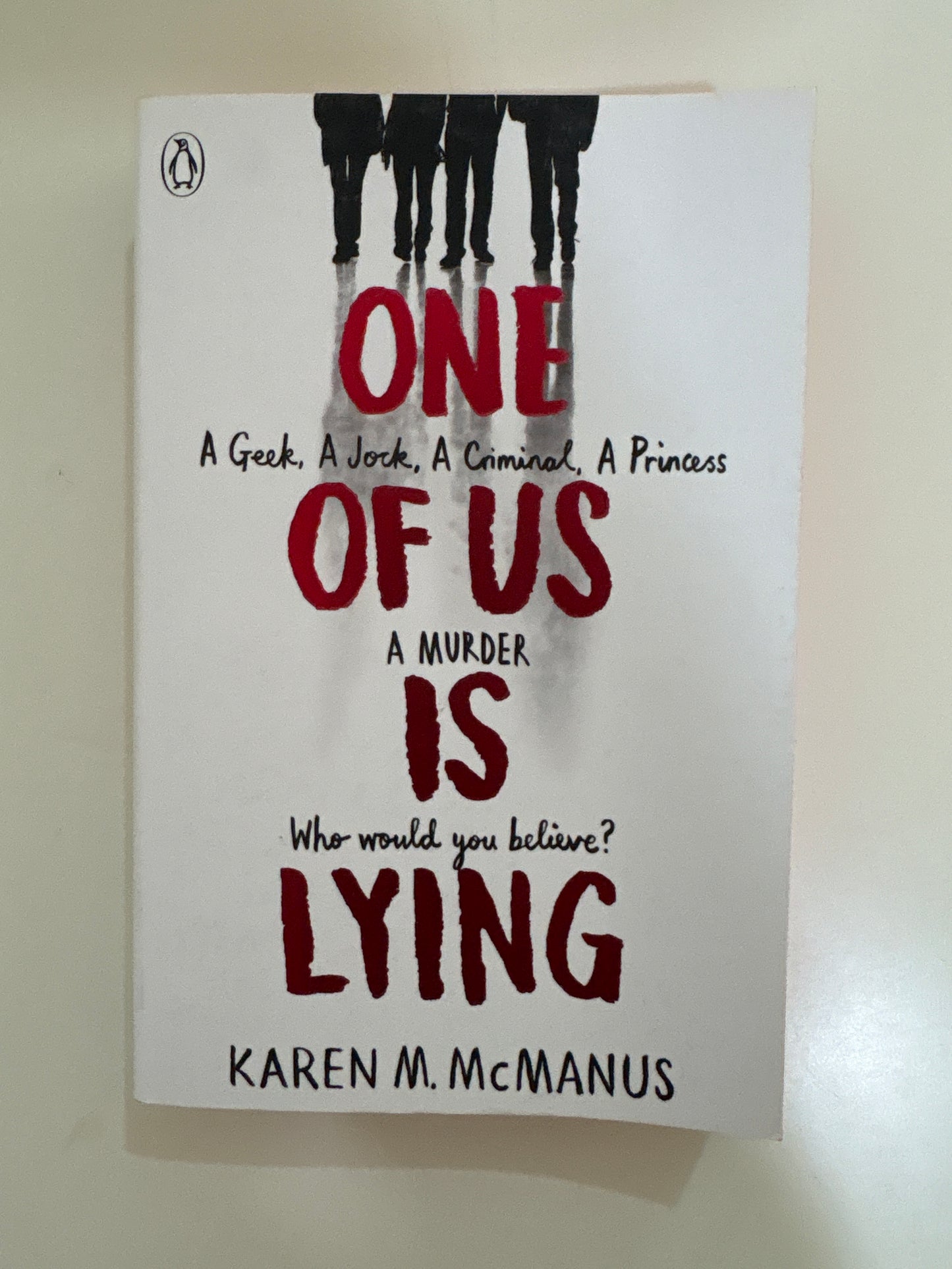 One of us is lying by Karen M. McManus (Paperback)
