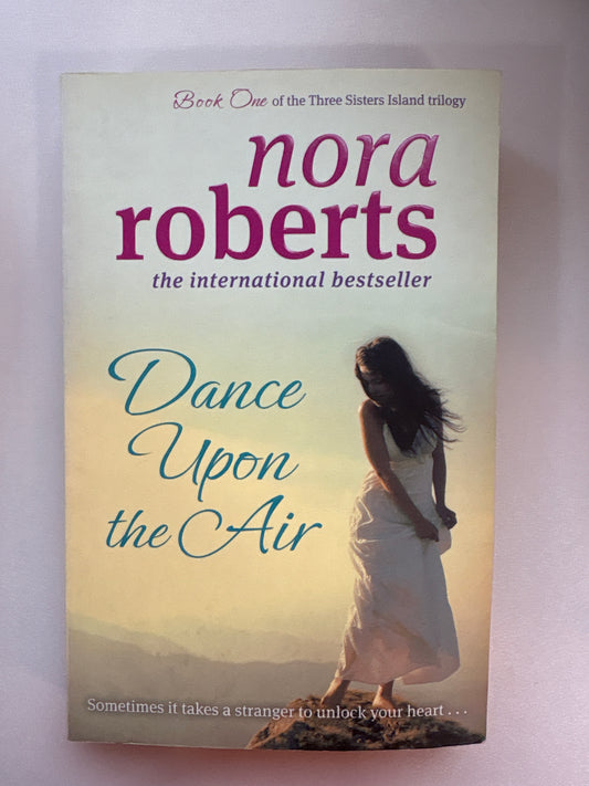 Dance Upon The Air by Nora Roberts (Paperback)