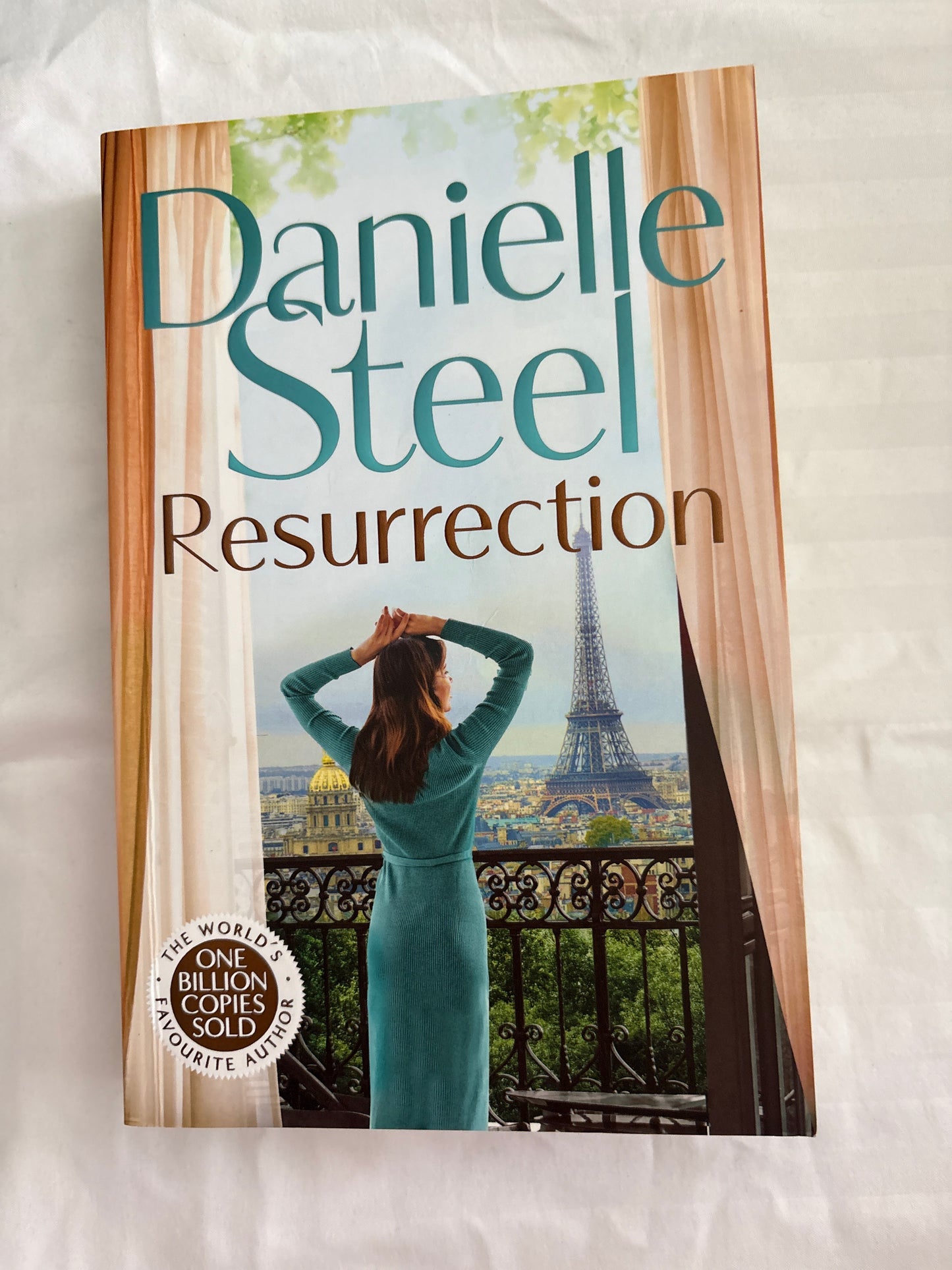 Resurrection By Danielle Steel (Paperback)