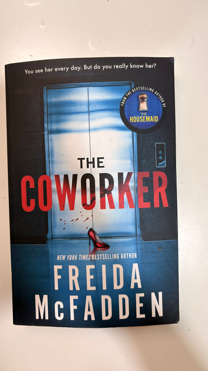 The coworker by Freida McFadden (Paperback)