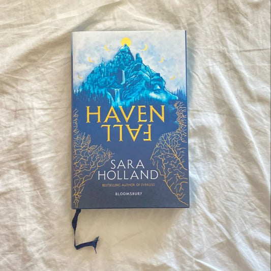 Havenfall – A fantasy retreat hiding portals and dark secrets.