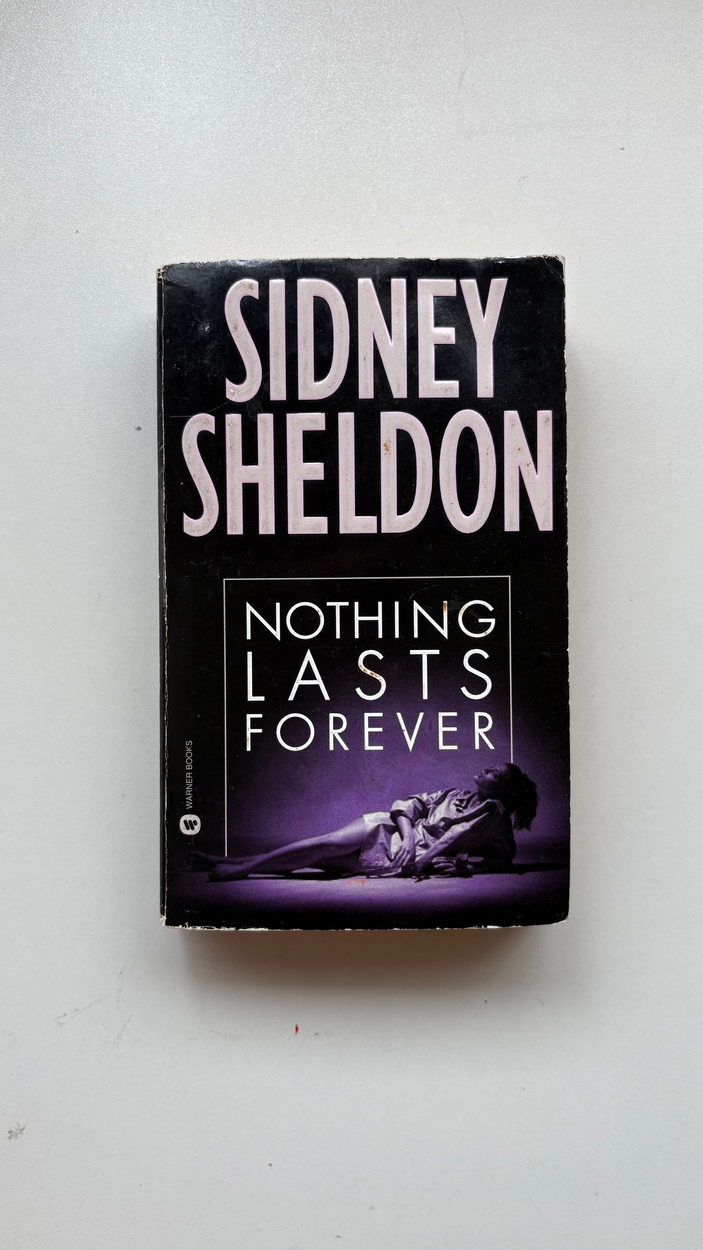 Nothing lasts forever by Sidney Sheldon (Paperback)