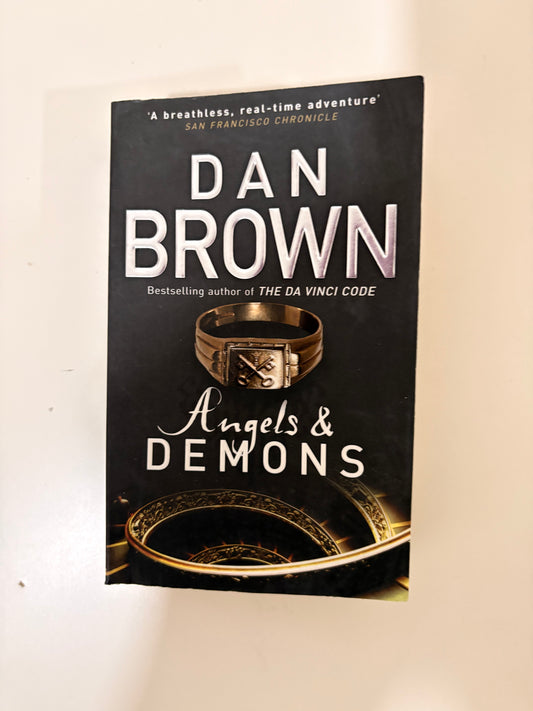 Angels And Demons By Dan Brown (Paperback)