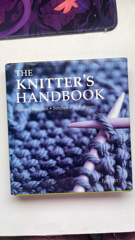 The Knitters Handbook (Hardcover)