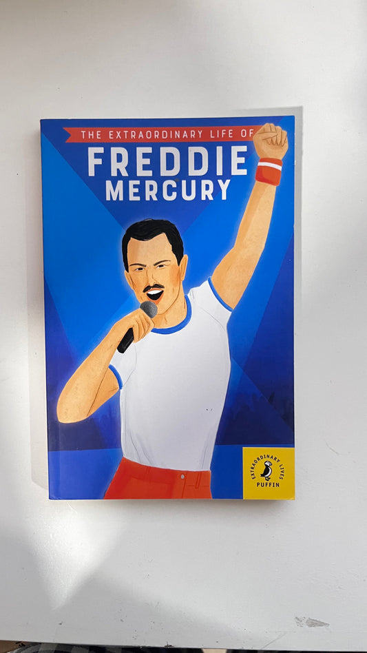 The Extraordinary Life Of Freddie Mercury by Michael Lee (Paperback)