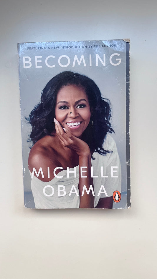 Becoming by Michelle Obama (Paperback)