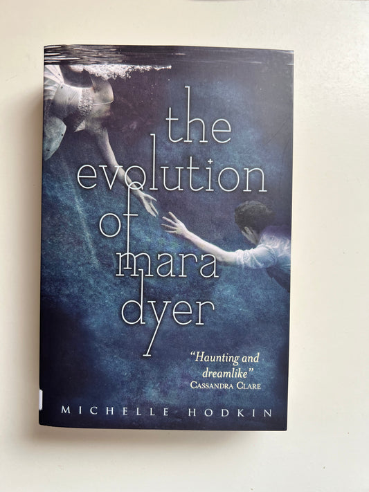 The Evolution of Mara Dyer By Michelle Hodkin (Paperback) (Copy)