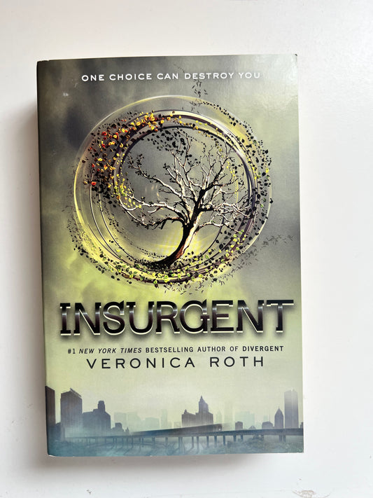 Insurgent by Veronica Roth (Paperback)