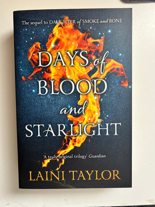 Days of Blood and Starlight by Laini Taylor (Paperback)