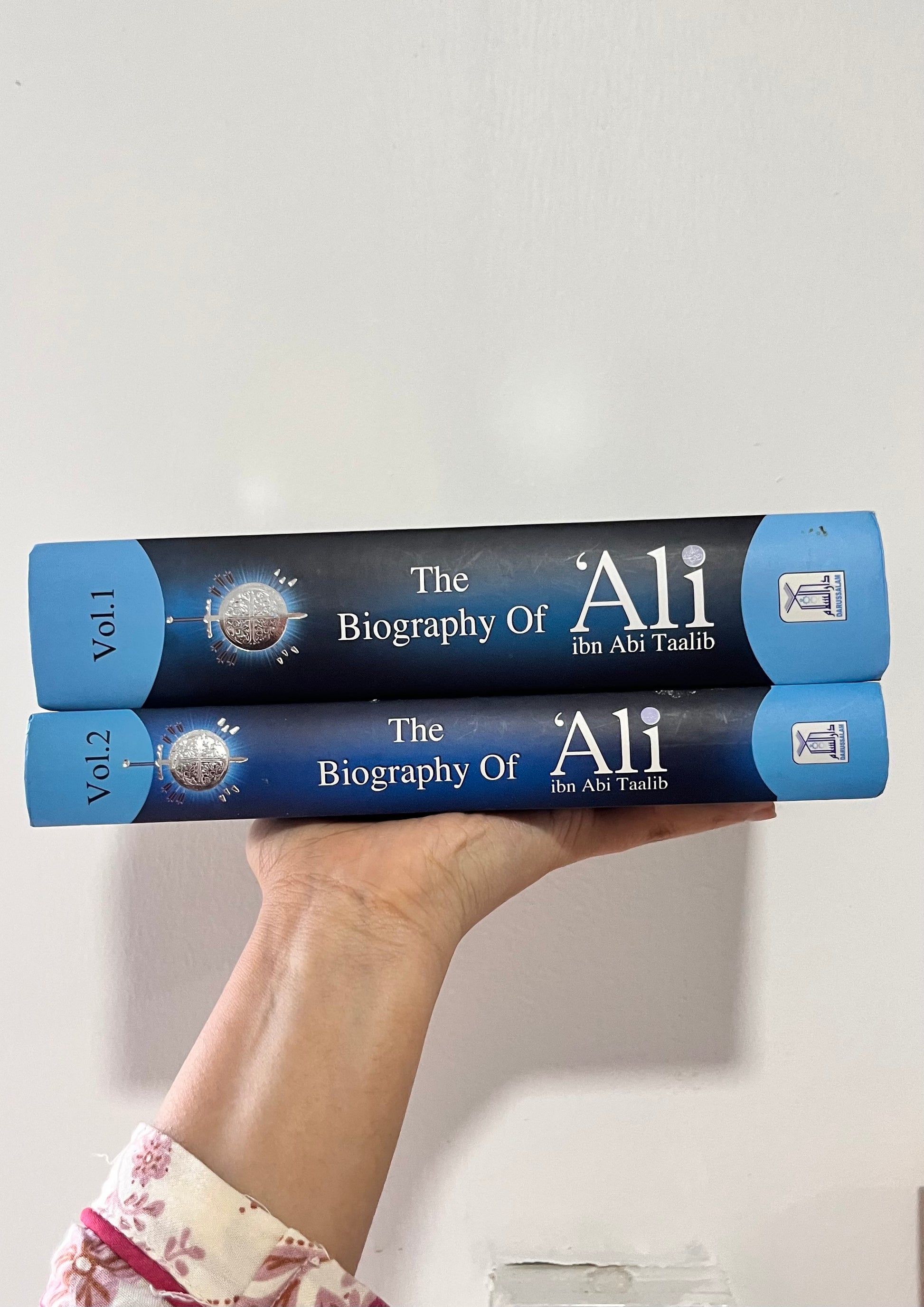 The Biography of Ali Ibn Abi Talib – A historical and insightful account.